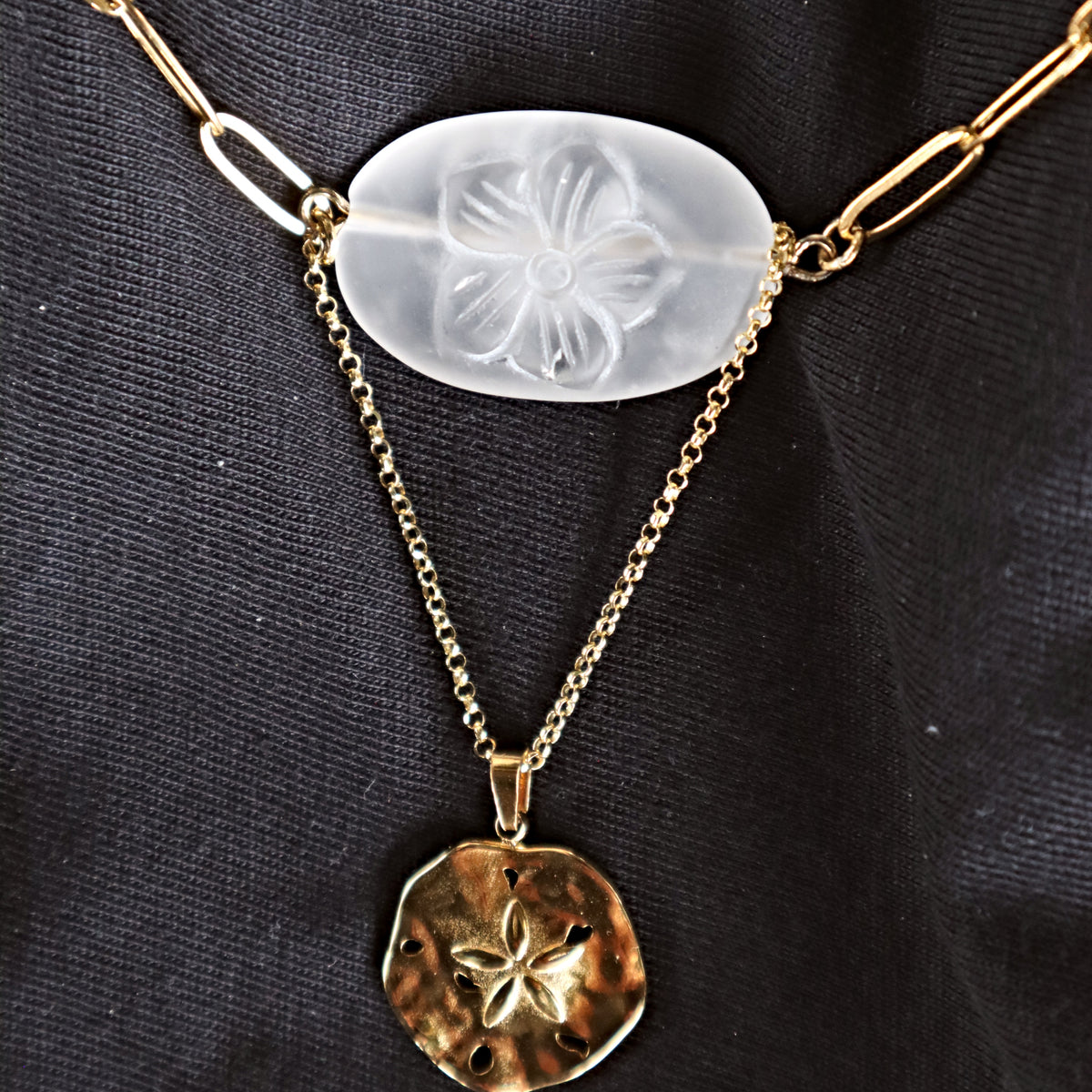 crystal quartz flower carved necklace