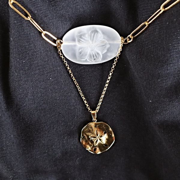 crystal quartz flower carved necklace