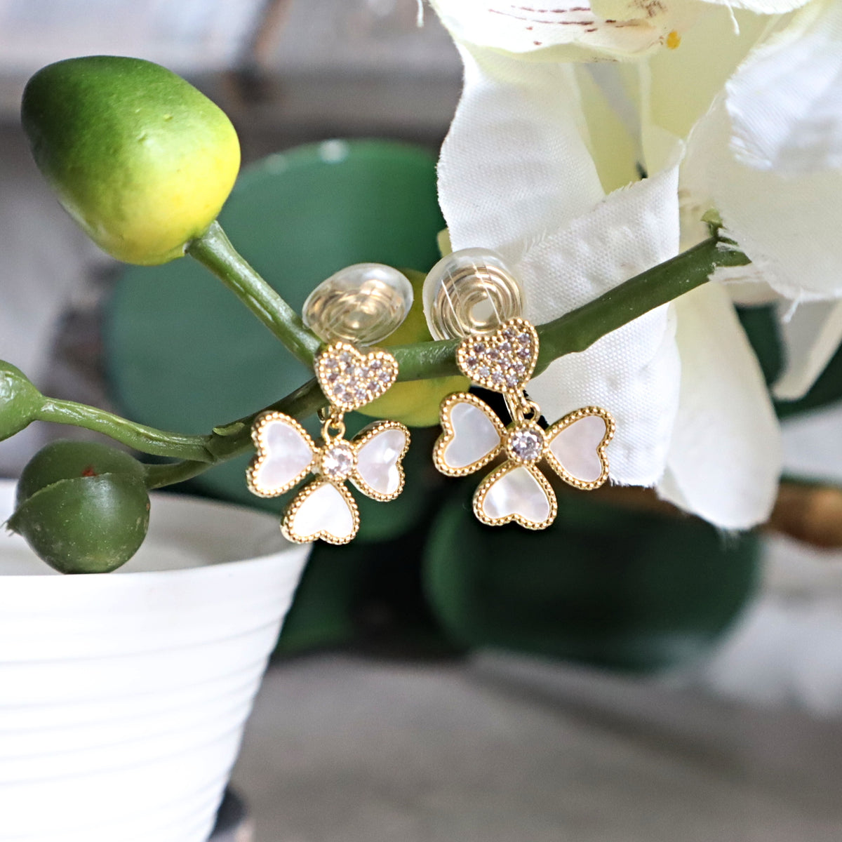 Mother of Pearl Clover Clip On Earrings